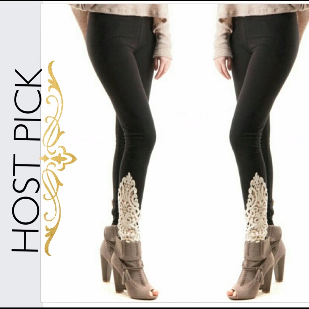 ✨1 LEFT 5 ⭐️ RATED! ⭐️2X HP🔥crochet trim leggings